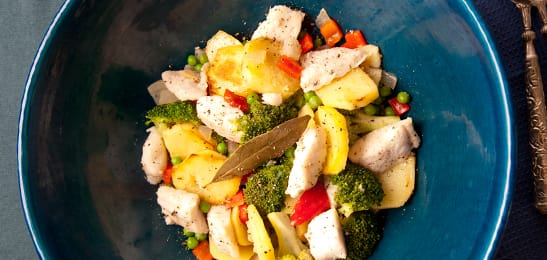 Recept van het Voedingscentrum: Roerbakschotel met visfilet